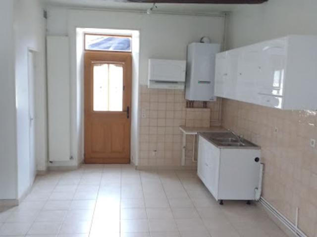 Location Maison 3 pièces 75 m2 Saint Jean les Deux Jumeaux