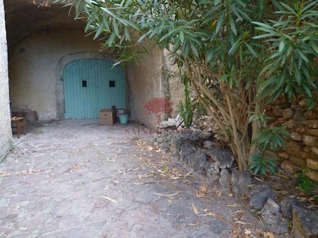 Location Maison 3 pièces 75 m2 Saint Saturnin de Lucian