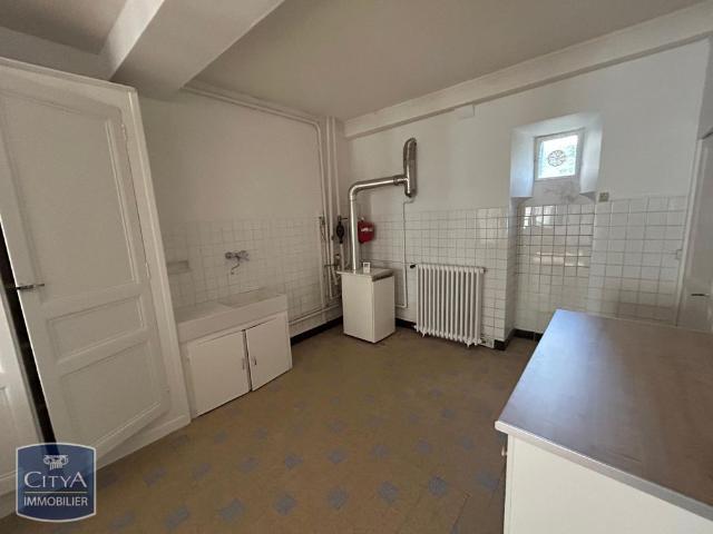 Location Maison 3 pièces 75m² LE BLANC 36300