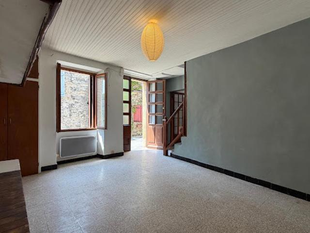 Location Maison 3 pièces 76.2 m2 Vacquières