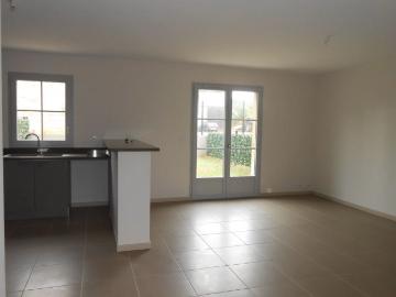 Location Maison 3 pièces 77m² FAVIERES 77220