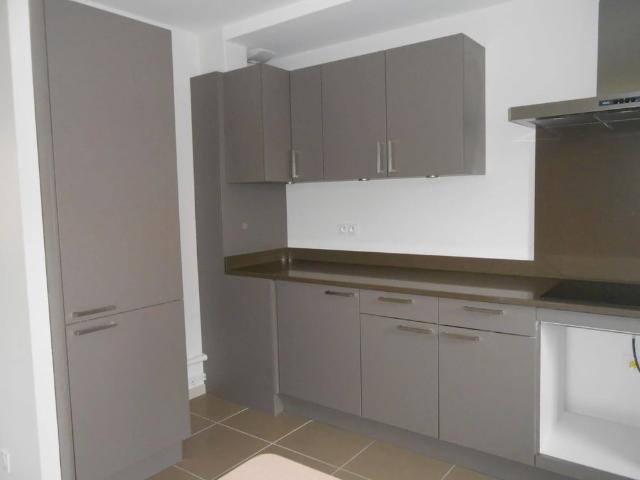 Location Maison 3 pièces 77m² FAVIERES 77220