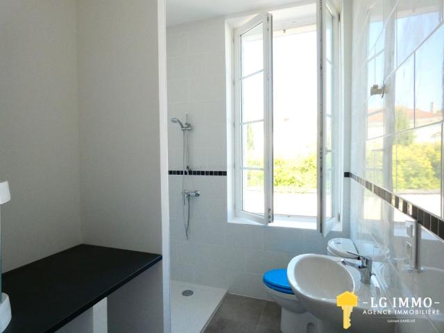 Location Maison 3 pièces 78m² MORTAGNE SUR GIRONDE 17120