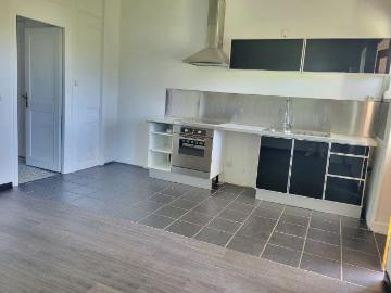Location Maison 3 pièces 78m² NEUVILLE SUR SAONE 69250