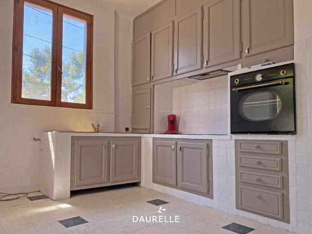 Location Maison 3 pièces 78m² CHATEAURENARD 13160