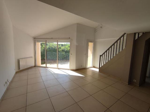 Location Maison 3 pièces 79.3 m2 Pierrevert