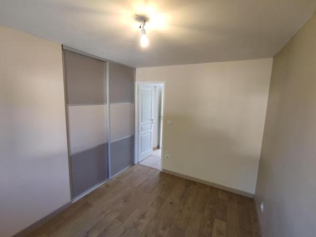 Location Maison 3 pièces 79.3 m2 Pierrevert