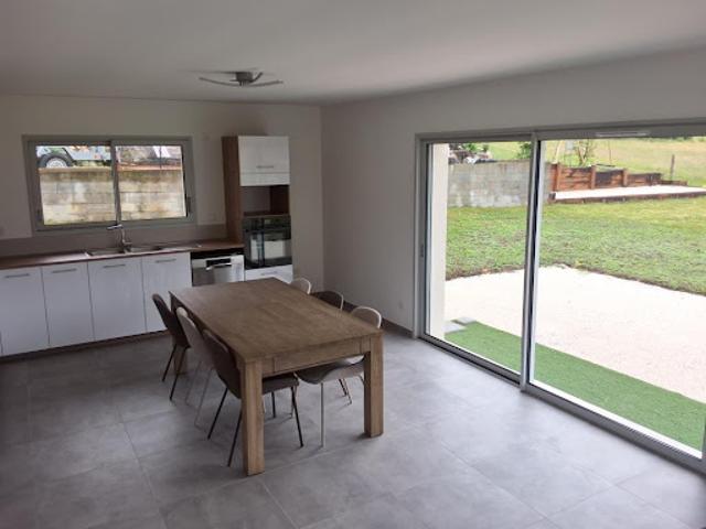 Location Maison 3 pièces 79.04 m2 Sales