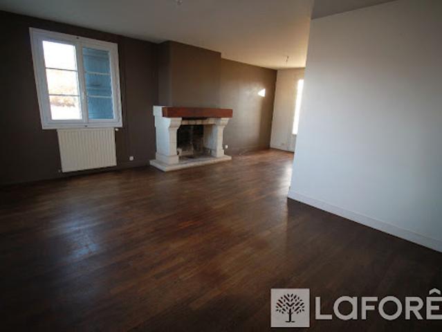 Location Maison 3 pièces 80 m2 La Chapelle Faucher
