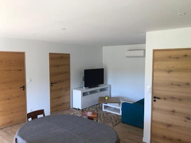 Location Maison 3 pièces 80 m2 Pessac