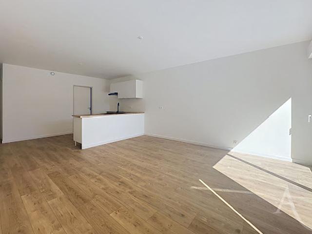 Location Maison 3 pièces 81.4 m2 Epône