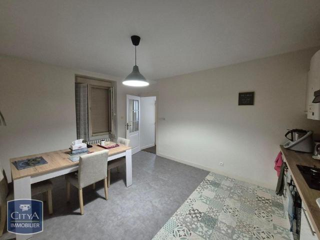 Location Maison 3 pièces 81m² MAYENNE 53100