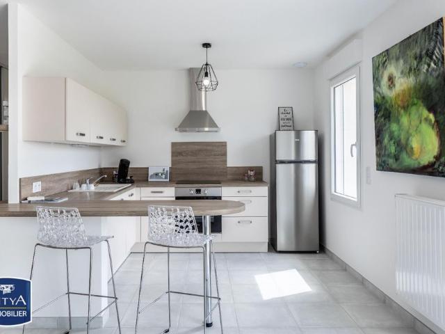 Location Maison 3 pièces 82m² TROUY 18570