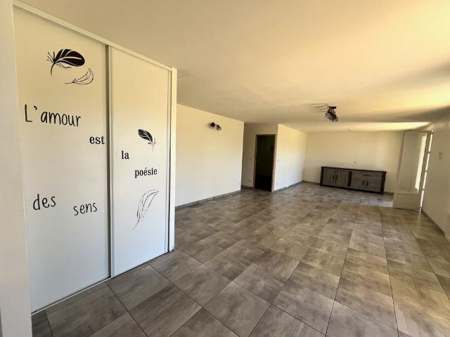 Location Maison 3 pièces 82m²