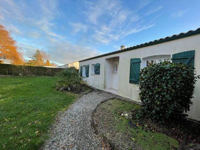 Location maison 3 pièces, 83.00m², Saint Avaugourd des Landes
