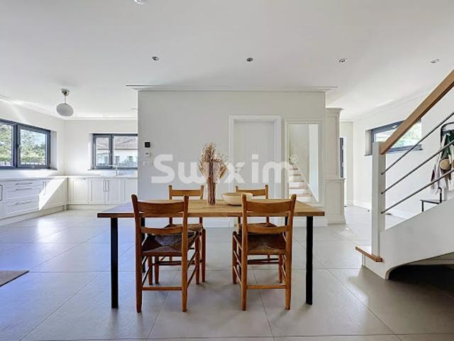 Location Maison 3 pièces 83 m2 Gex