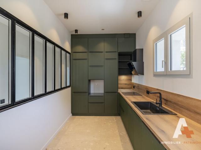 Location Maison 3 pièces 83m² MARSEILLE 7ème