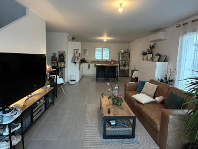 Location Maison 3 pièces 84 m2 Fons