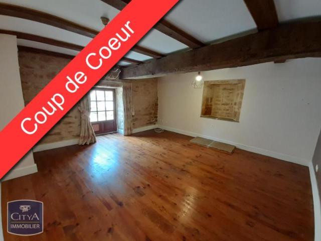 Location Maison 3 pièces 87m² NANTEUIL EN VALLEE 16700