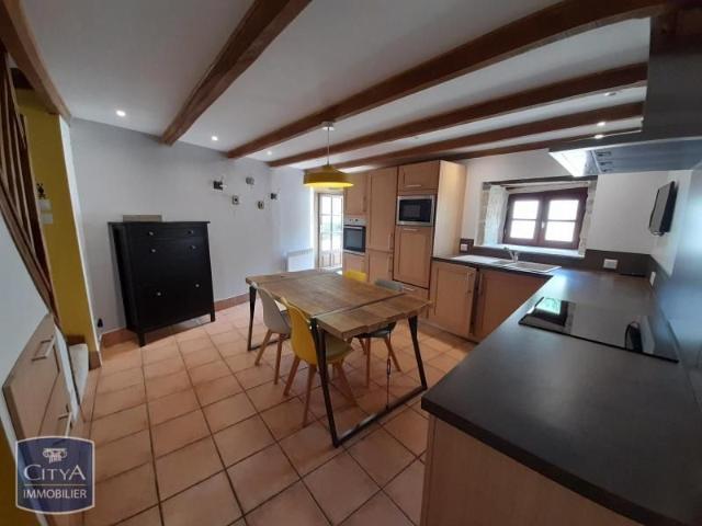 Location Maison 3 pièces 87m² NANTEUIL EN VALLEE 16700