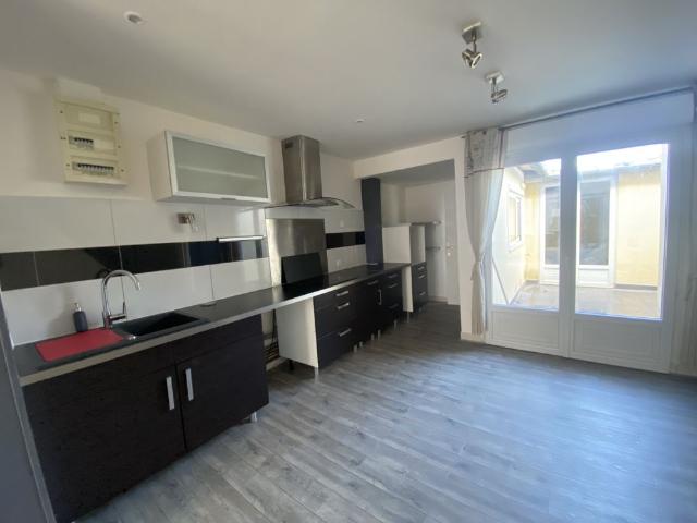 Location Maison 3 pièces 87m² AMIENS 80000