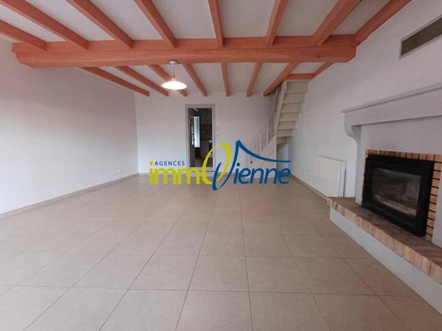Location Maison 3 pièces 88 m2 à Lhommaizé