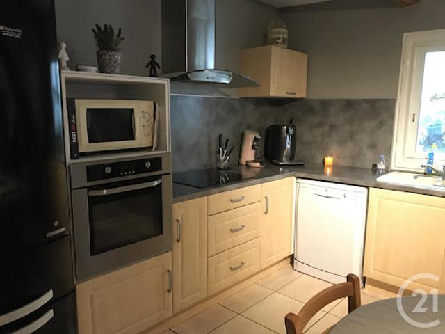 Location Maison 3 pièces 88 m2 Saint Félix de Lodez