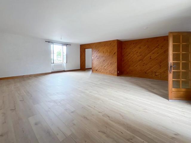 Location Maison 3 pièces 91 m2 à Le Buisson de Cadouin