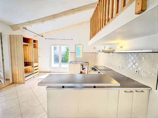 Location Maison 3 pièces 91m² LAMBESC 13410