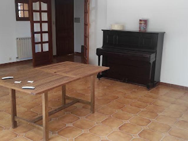 Location Maison 3 pièces 95 m2 Cuers