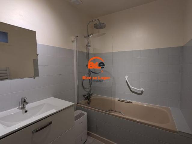Location Maison 3 pièces 98m² LEZOUX 63190