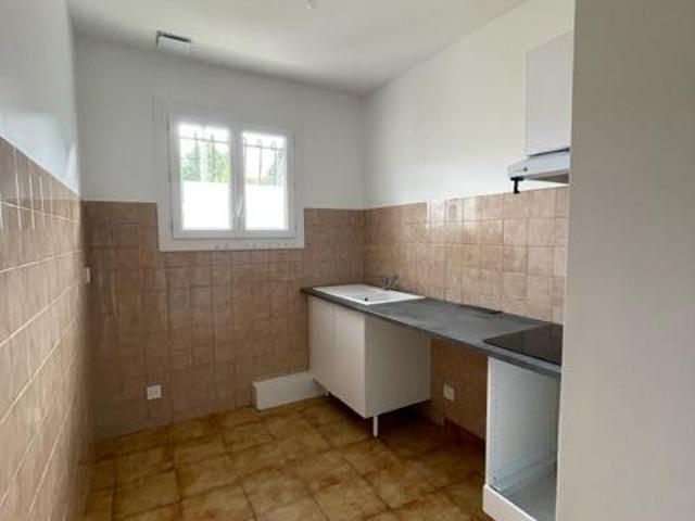Location maison 3 pièces à CENON | 77 m2 1 150 C.C. € / mois