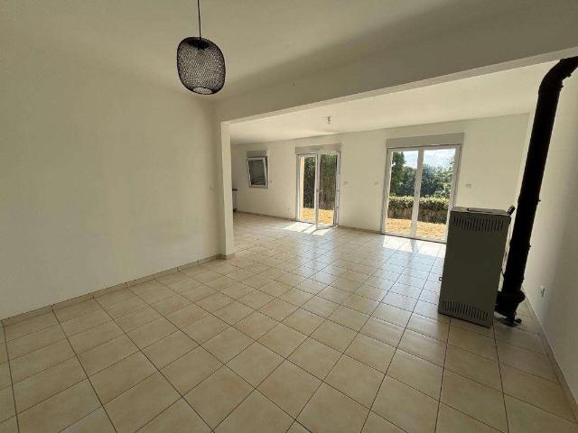 Location maison 3 pièces Équemauville 14