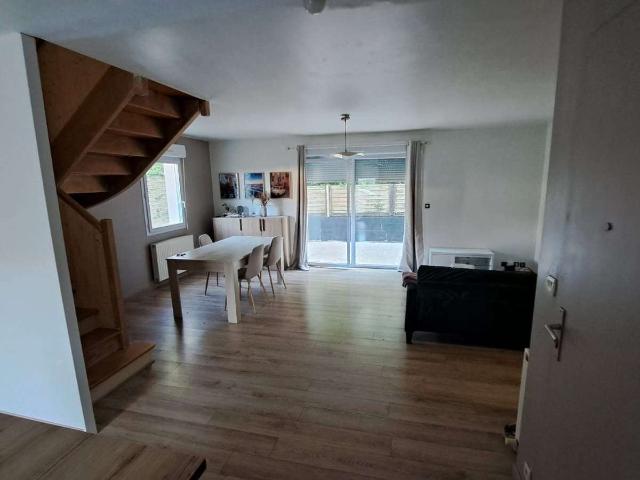 Location maison 3 pièces Laval Grenoux 53