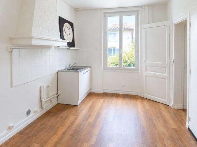 Location maison 3 pièces Nantes Rond Point De Rennes 44