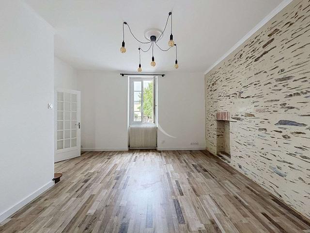 Location maison 3 pièces Segre 49