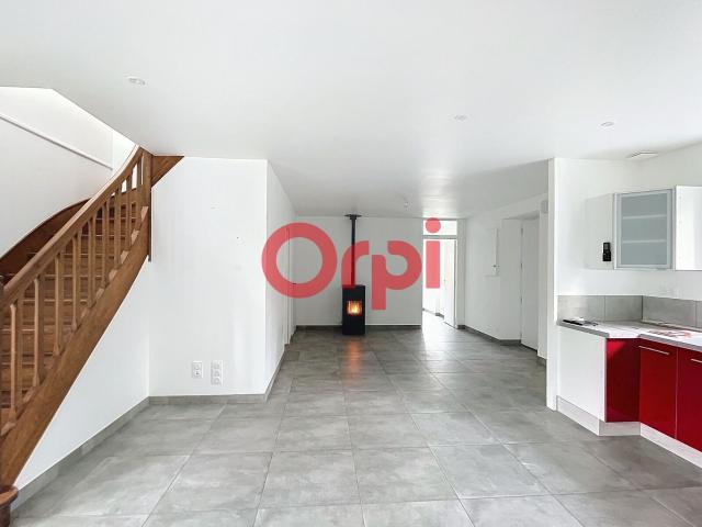 Location maison, 106 m² T 5 à Limerzel, 910 €