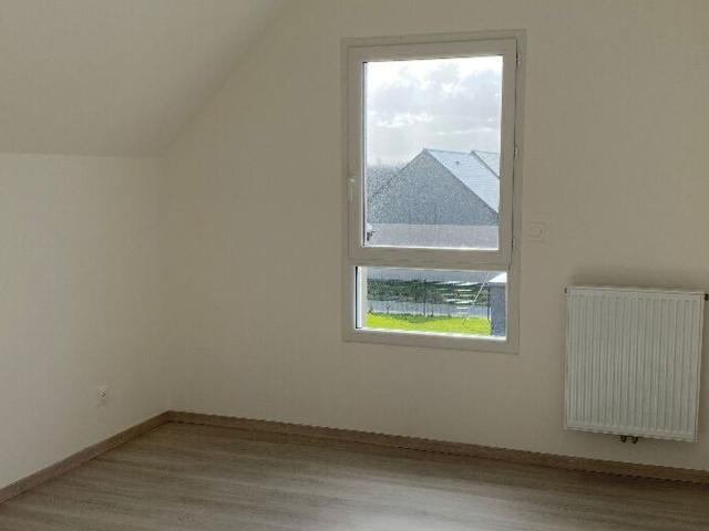Location maison, 100.47 m² T 4 à Saint Martin du Manoir, 1 077 €