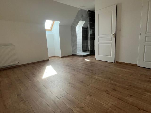 Location maison, 101 m² T 5 à Perrigny lès Dijon, 1 380 €
