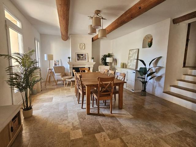 Location Maison 10 pièces 173m²