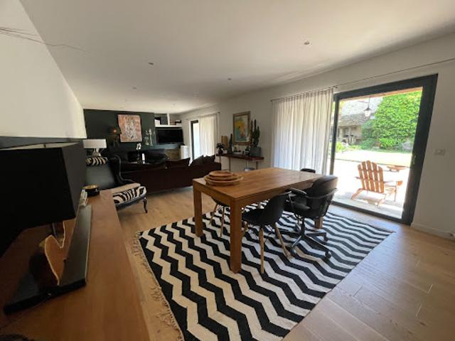 Location Maison 10 pièces 300 m2 Arbonne la Forêt
