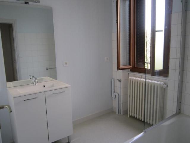 Location Maison 115m² USSEL 19200