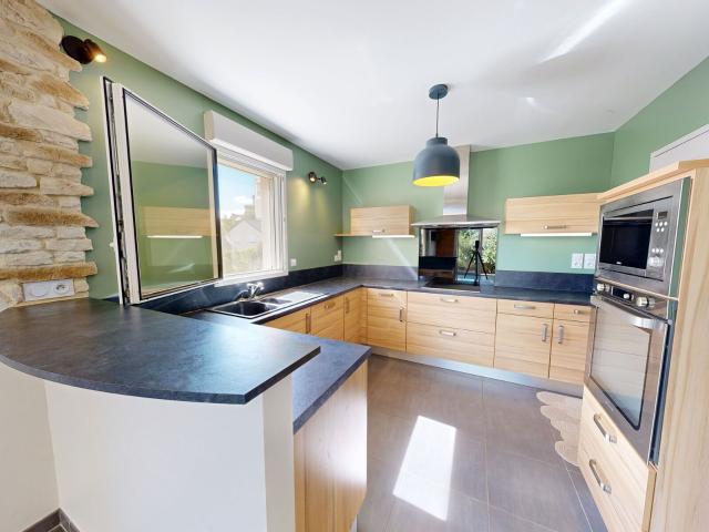 Location maison, 117.11 m² T 5 à Sainte Radegonde, 1 200 €