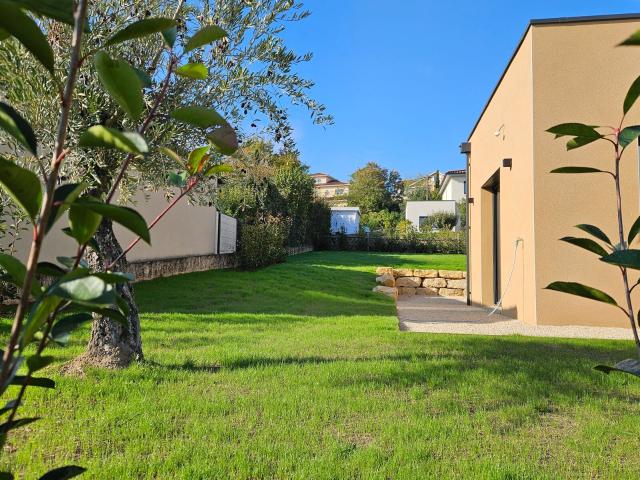 Location maison, 119 m² T 3 à Saint Genis Laval, 1 800 €