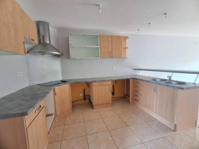 Location Maison 110 m² à Villars les Dombes 1 252 ¤ CC /mois