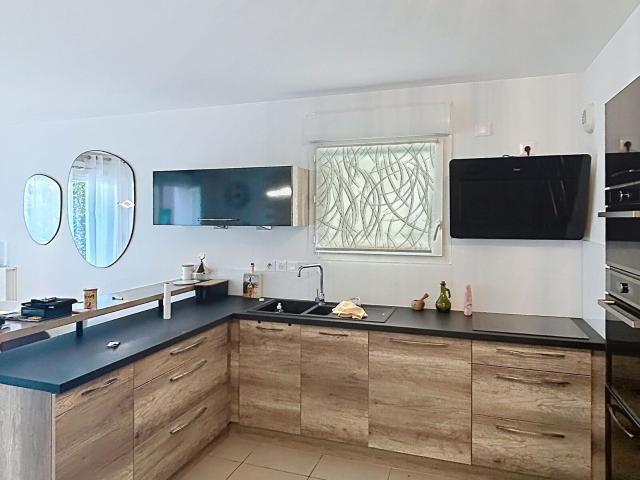 Location maison, 110.35 m² T 5 à Cranves Sales, 2 390 €