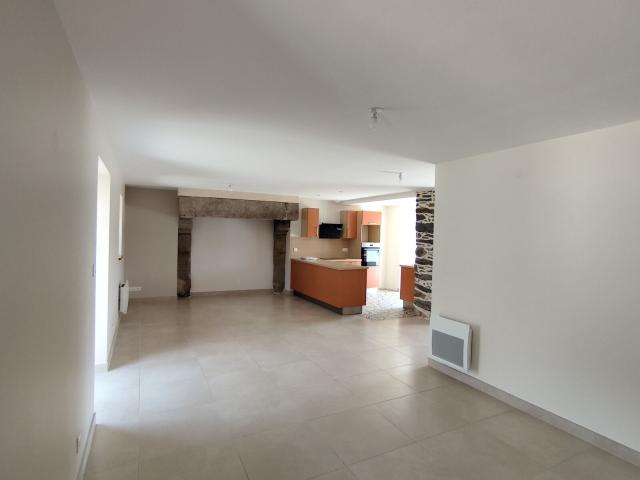 Location maison, 111.3 m² T 5 à Saint Thégonnec, 1 180 €