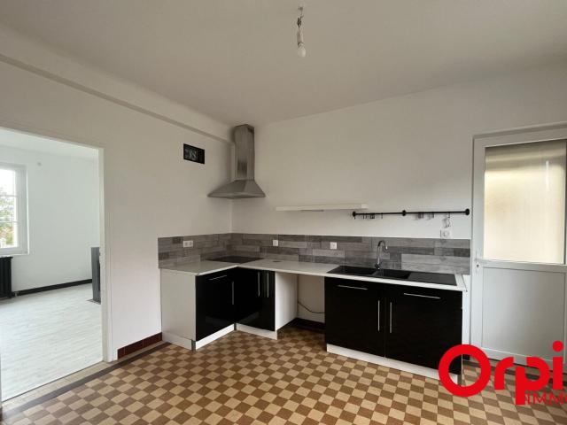 Location maison, 113.87 m² T 4 à Clairy Saulchoix, 970 €