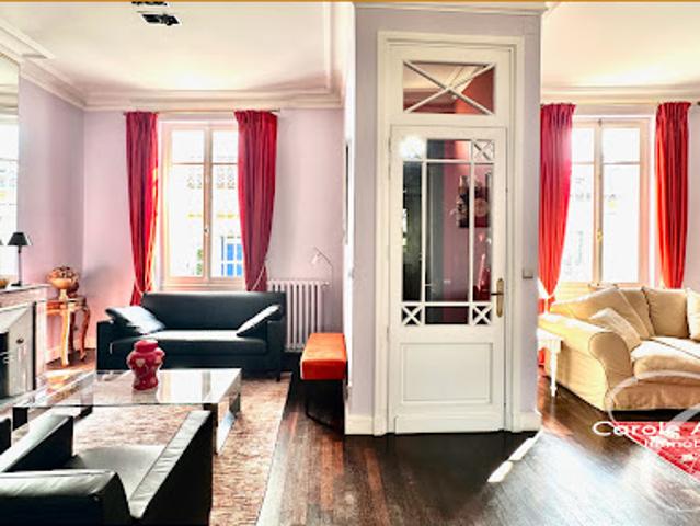 Location Maison 11 pièces 234 m2 Bordeaux