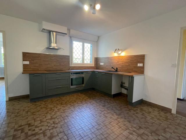 Location maison, 124.2 m² T 5 à Castres, 900 €